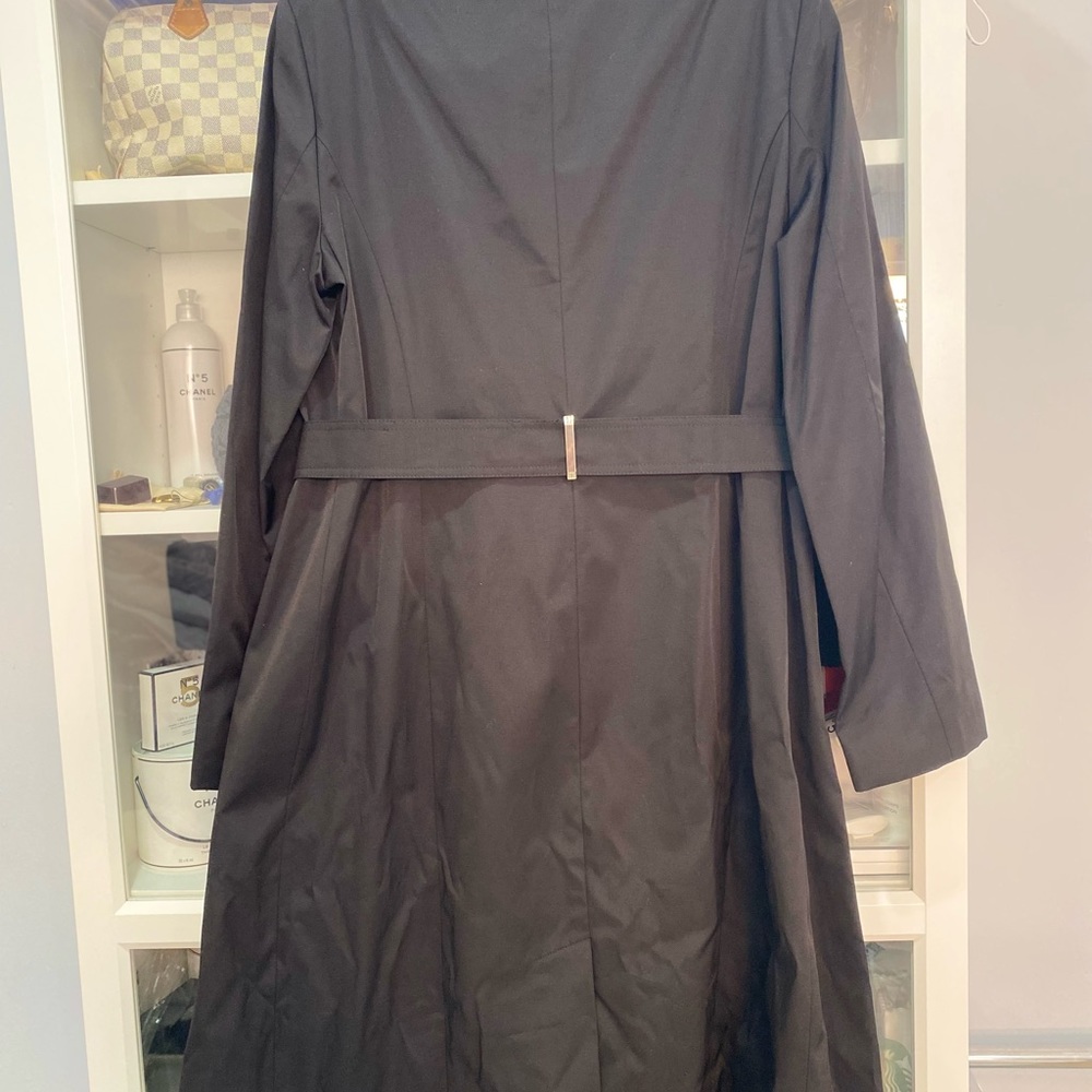 Ivanka Trump long rain/wind breaker jacket